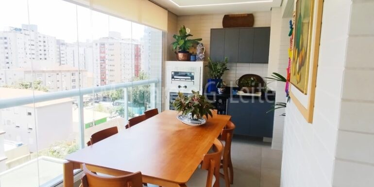 WhatsApp Image 2025-10-20 at 14.33.50 (1)