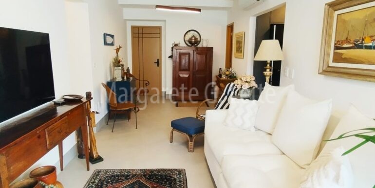 WhatsApp Image 2025-10-20 at 14.33.52 (2)