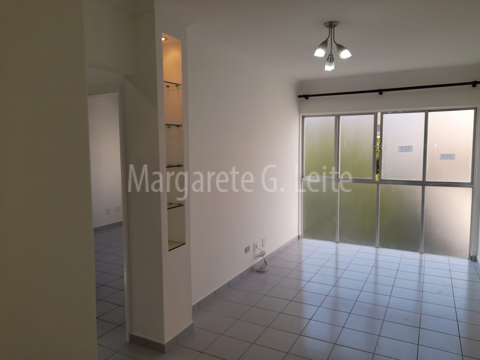 MGL2108 Um Dormitório José Menino Oportunidade Uma quadra da Praia