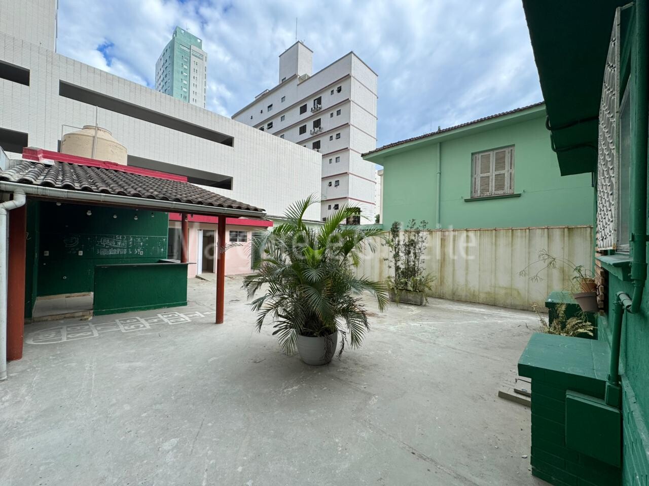 MGL2271  – Aparecida – Ponto Comercial  324 m Venda ou Locação – 2 quadras da praia